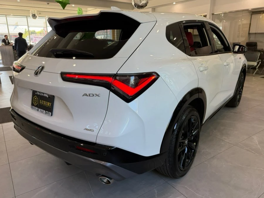 2025 Acura ADX - Image 9 of 20