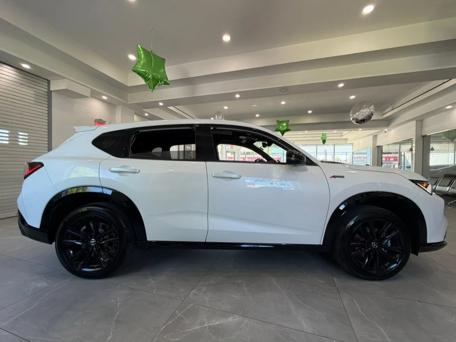 2025 Acura ADX - Image 10 of 20