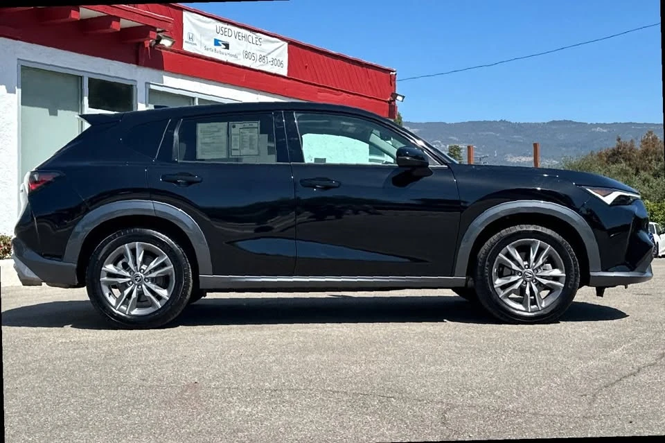 2025 Acura ADX - Image 3 of 10