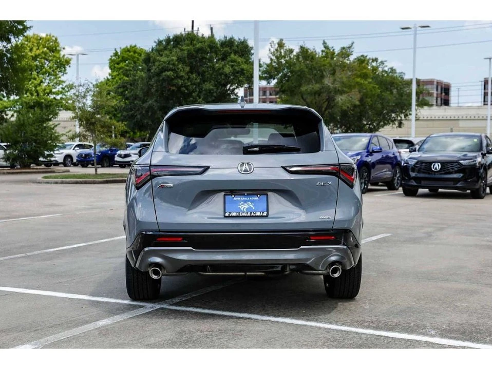 2025 Acura ADX - Image 6 of 10