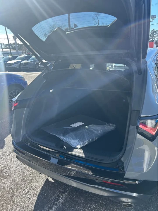 2025 Acura ADX - Image 7 of 14