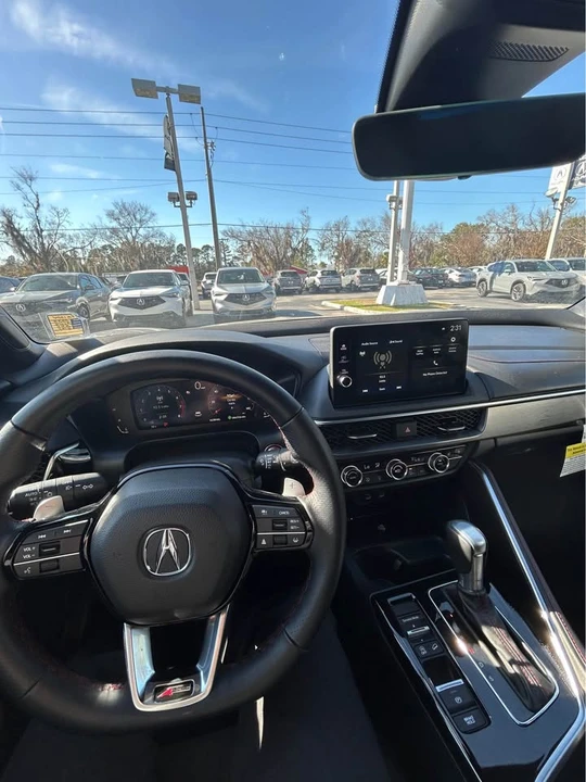 2025 Acura ADX - Image 10 of 14