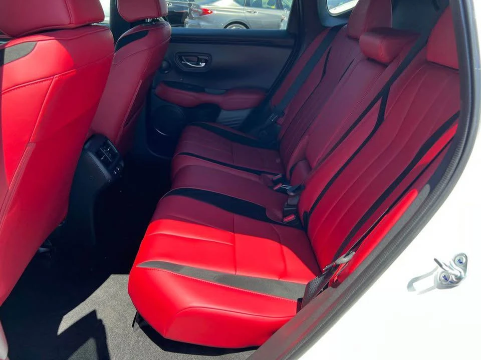 2025 Acura ADX - Image 5 of 6