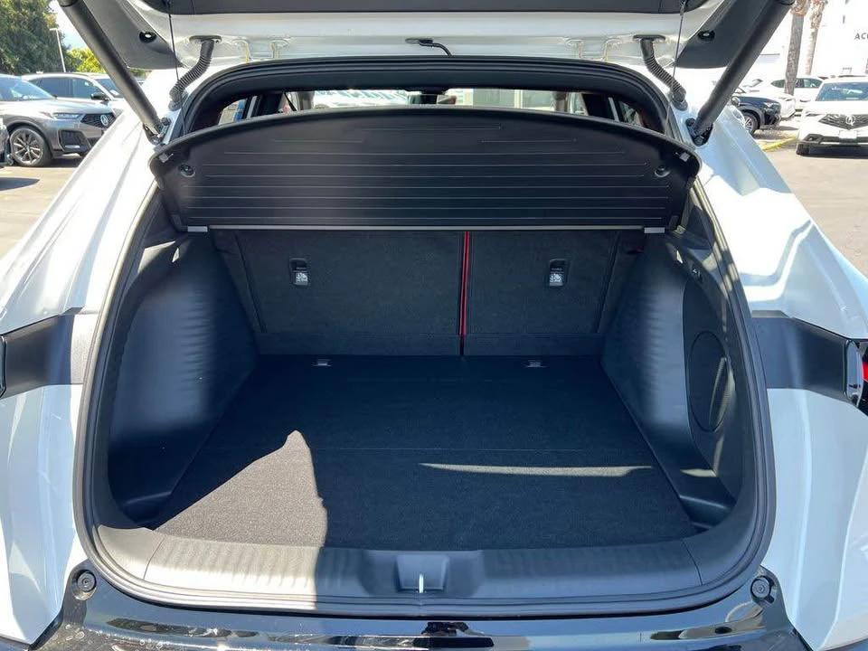 2025 Acura ADX - Image 6 of 6