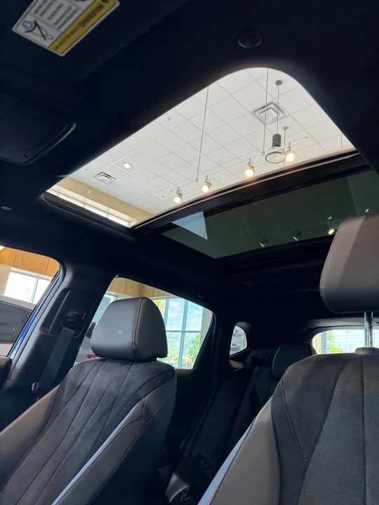 2025 Acura ADX - Image 9 of 15