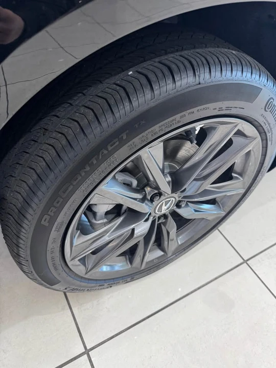 2025 Acura ADX - Image 15 of 15