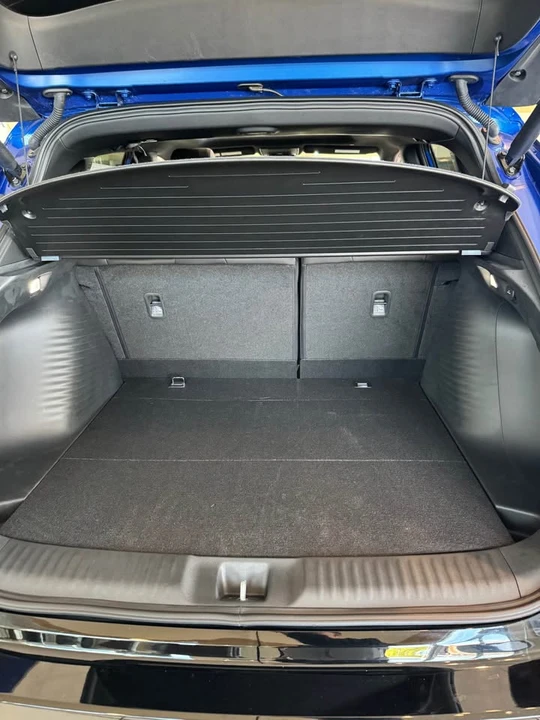 2025 Acura ADX - Image 11 of 15