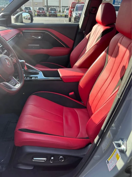 2025 Acura ADX - Image 6 of 9