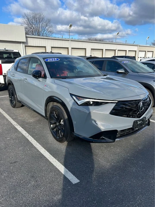 2025 Acura ADX - Image 2 of 9