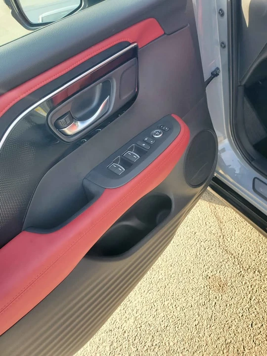 2025 Acura ADX - Image 5 of 9
