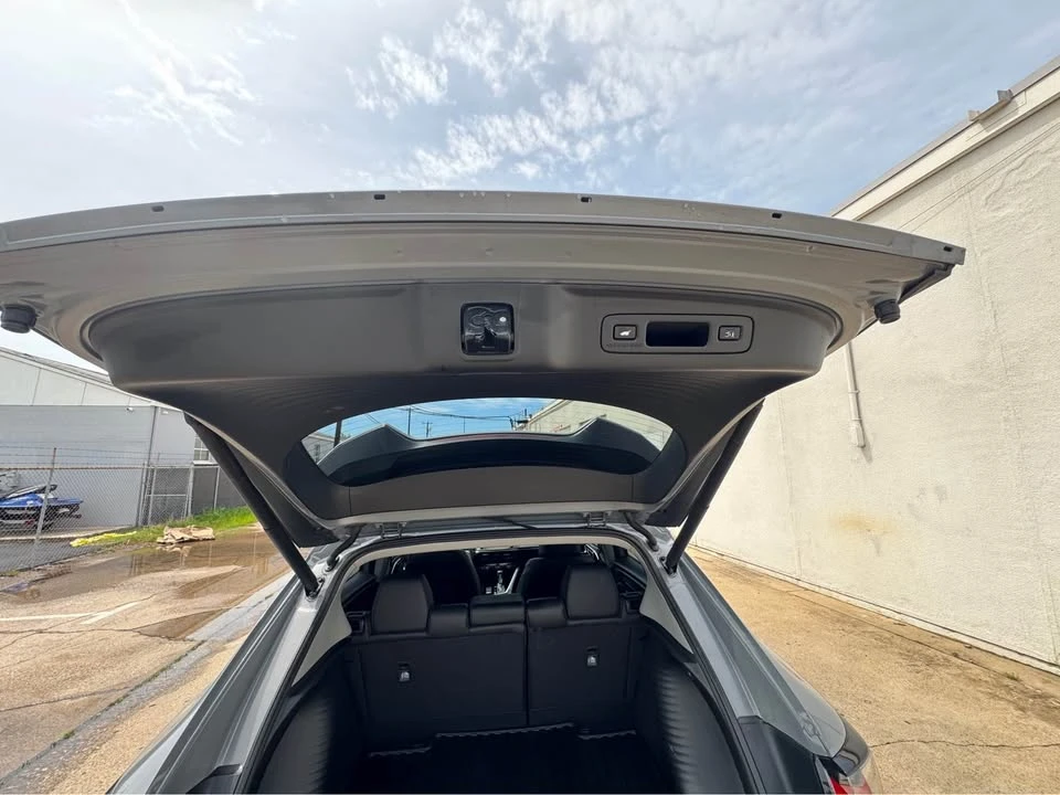 2025 Acura ADX - Image 14 of 20