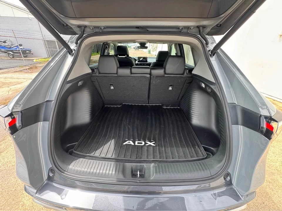 2025 Acura ADX - Image 13 of 20