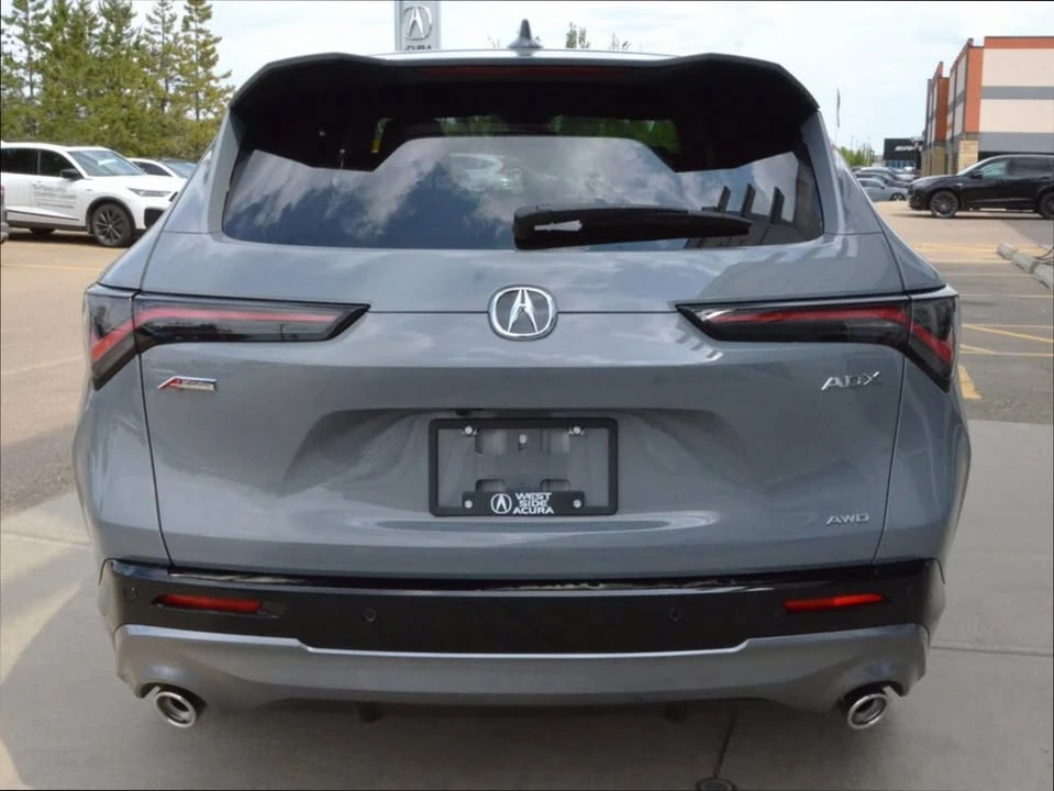 2025 Acura ADX - Image 8 of 13