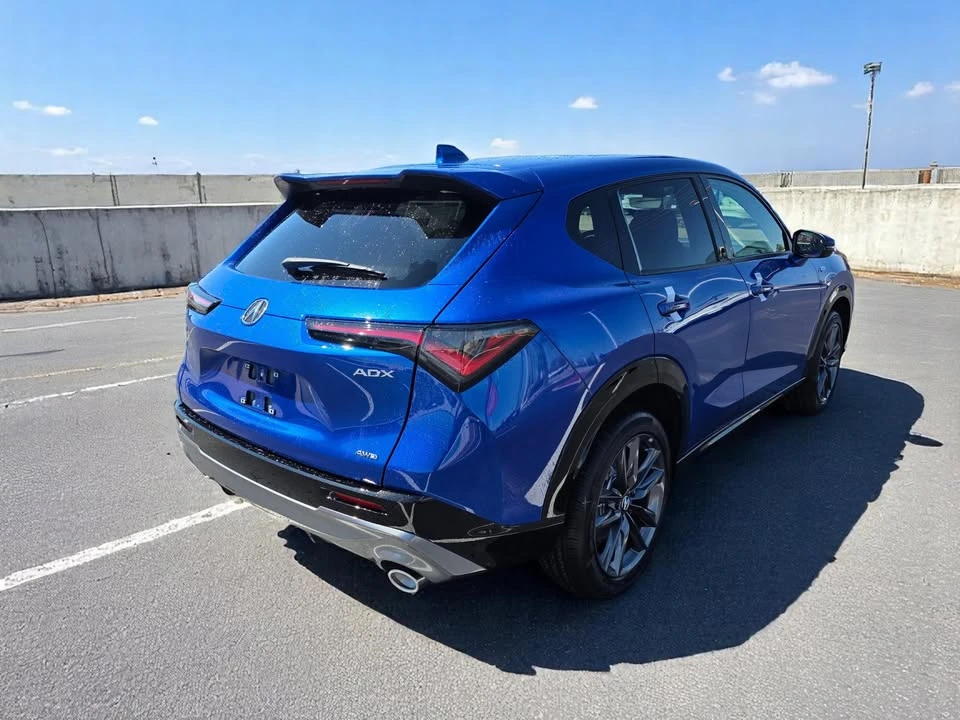 2025 Acura ADX - Image 4 of 10