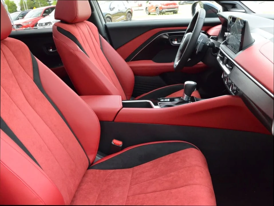 2025 Acura ADX - Image 10 of 13
