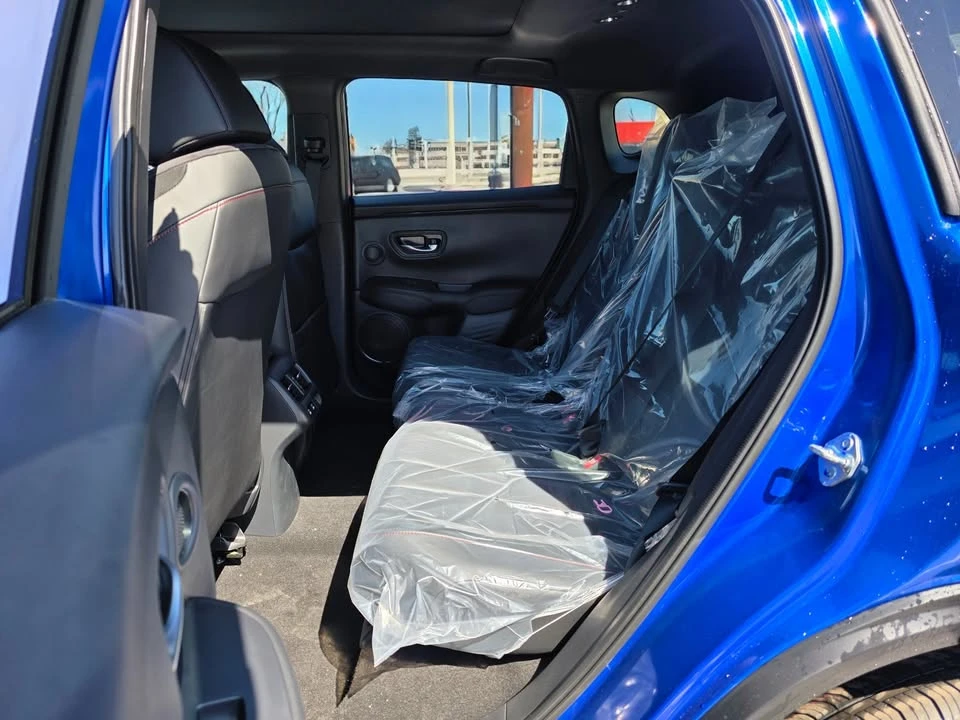 2025 Acura ADX - Image 9 of 10