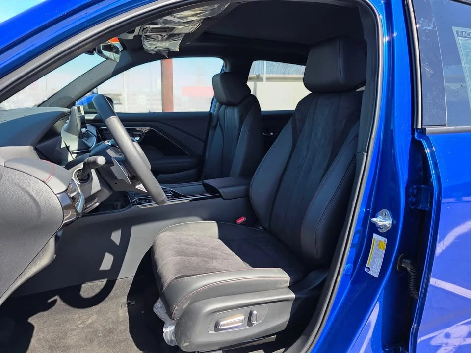 2025 Acura ADX - Image 10 of 10
