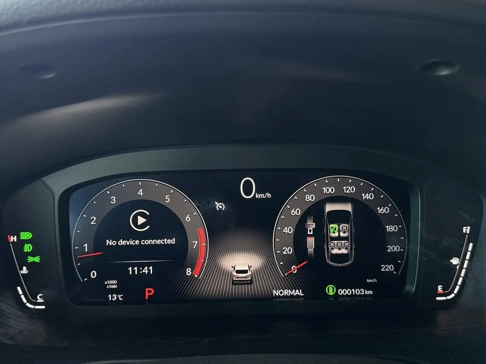 2025 Acura ADX - Image 9 of 17