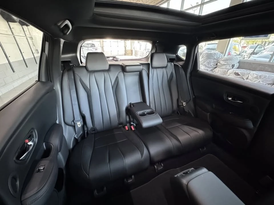 2025 Acura ADX - Image 13 of 14