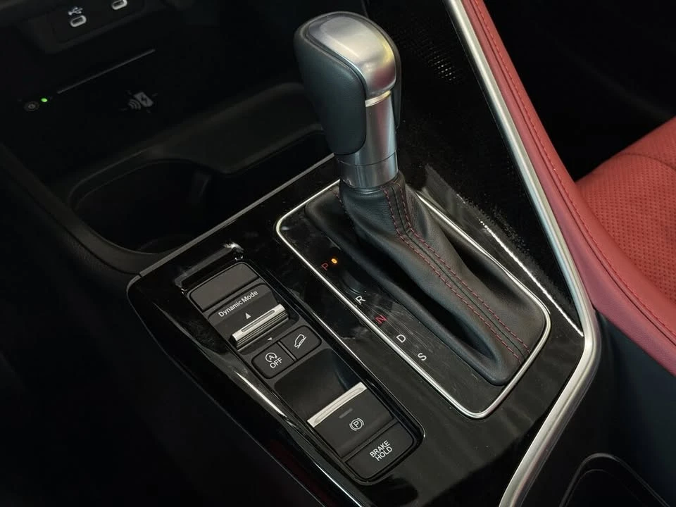 2025 Acura ADX - Image 13 of 17