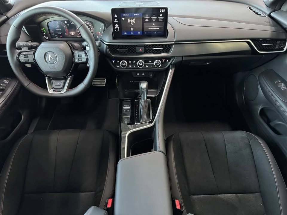 2025 Acura ADX - Image 11 of 14