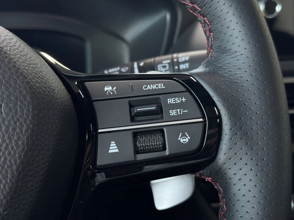 2025 Acura ADX - Image 6 of 14