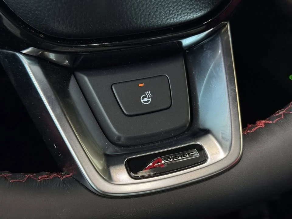 2025 Acura ADX - Image 8 of 17