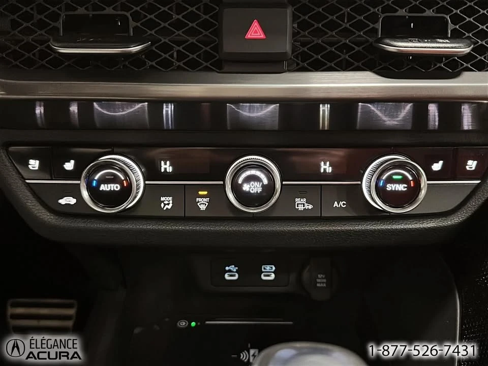 2025 Acura ADX - Image 17 of 20