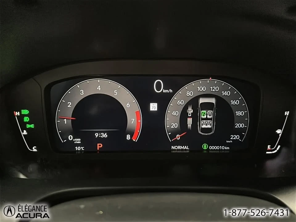 2025 Acura ADX - Image 16 of 20