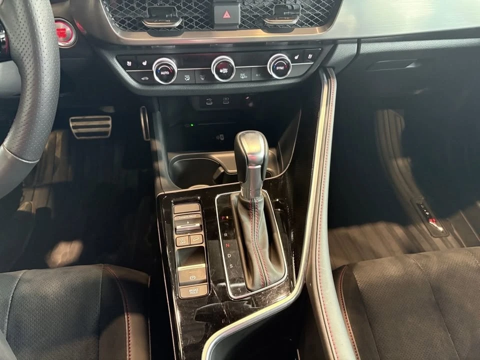 2025 Acura ADX - Image 13 of 14