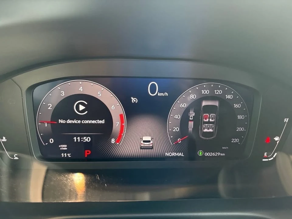 2025 Acura ADX - Image 12 of 14