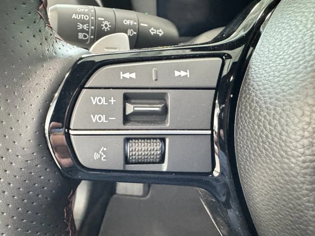 2025 Acura ADX - Image 19 of 20