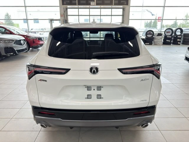 2025 Acura ADX - Image 8 of 20