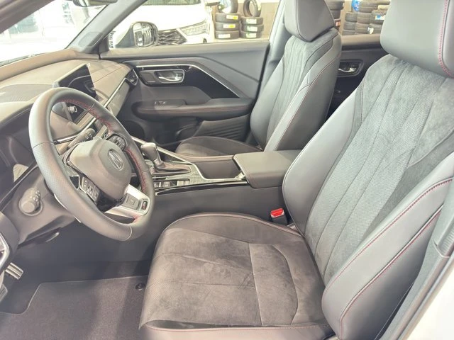 2025 Acura ADX - Image 14 of 20