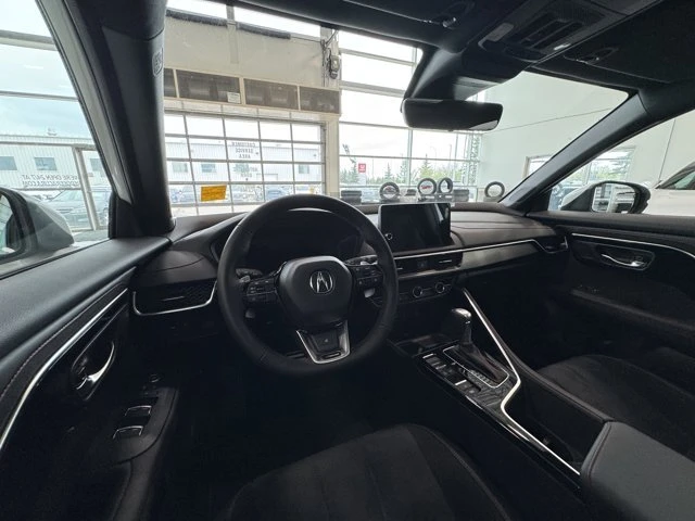 2025 Acura ADX - Image 16 of 20