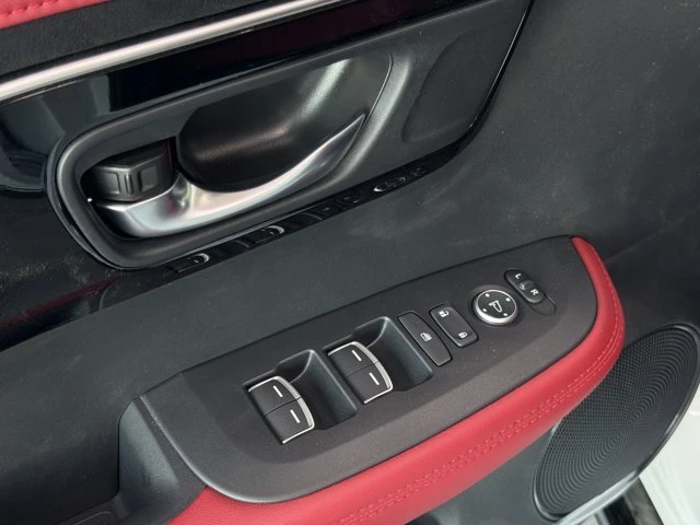 2025 Acura ADX - Image 12 of 20