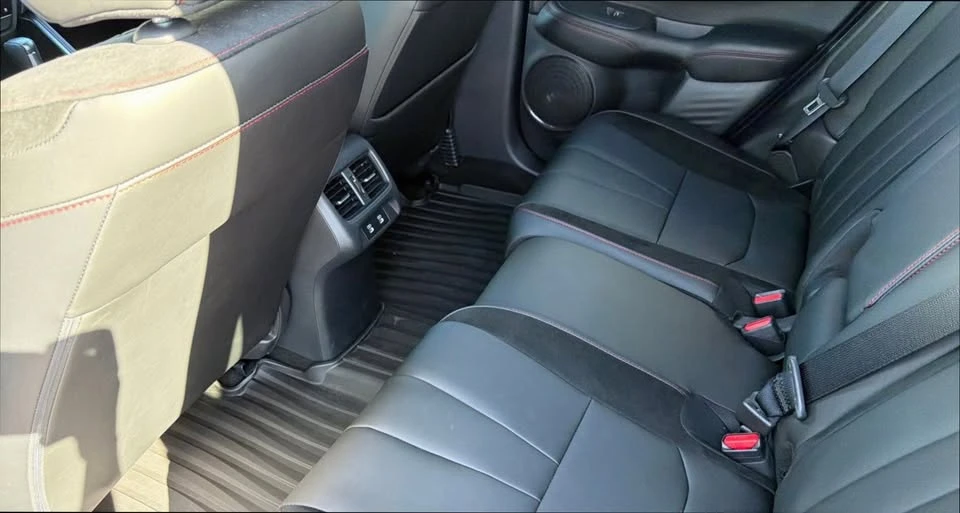 2025 Acura ADX - Image 19 of 20