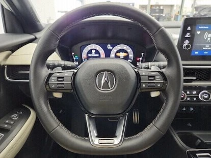 2025 Acura ADX - Image 11 of 19