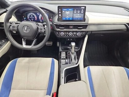 2025 Acura ADX - Image 7 of 19