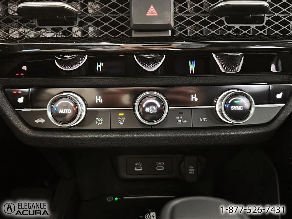 2025 Acura ADX - Image 17 of 20