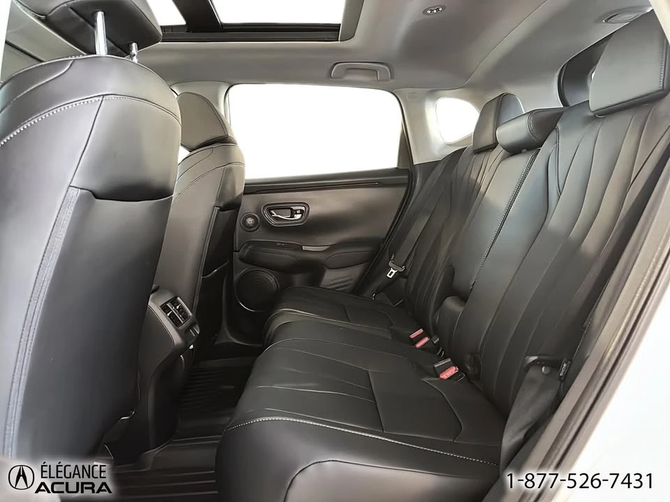 2025 Acura ADX - Image 12 of 20
