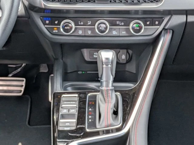2025 Acura ADX - Image 9 of 13