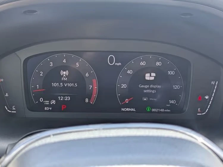 2025 Acura ADX - Image 10 of 13