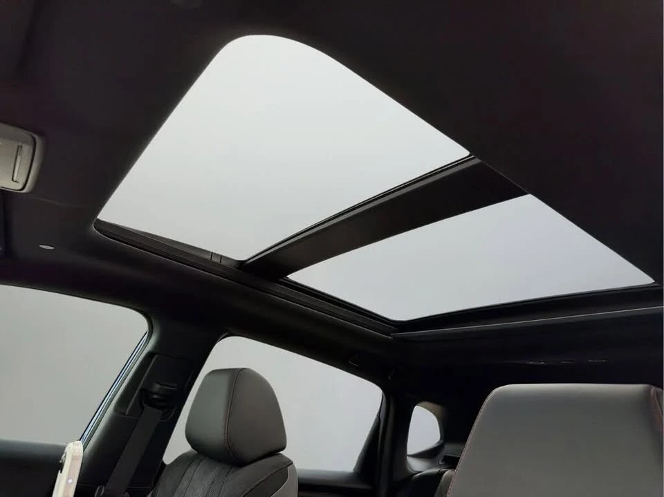 2025 Acura ADX - Image 19 of 20