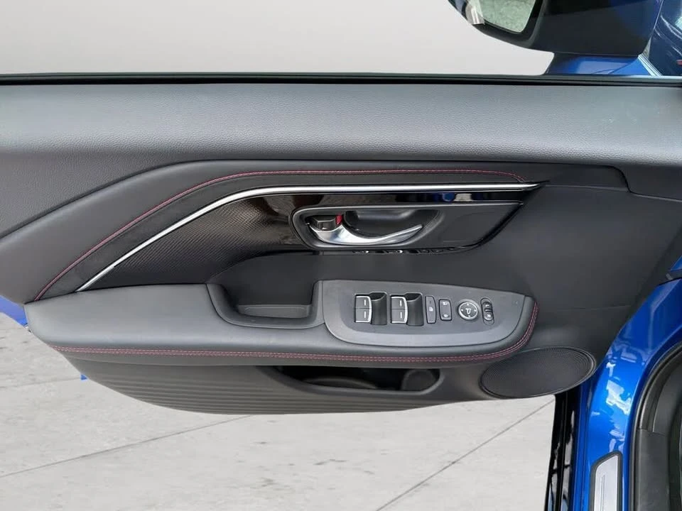2025 Acura ADX - Image 14 of 20
