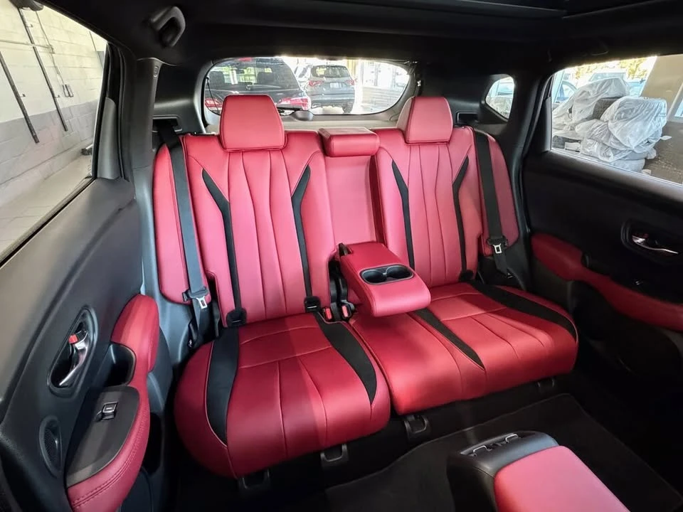 2025 Acura ADX - Image 14 of 16
