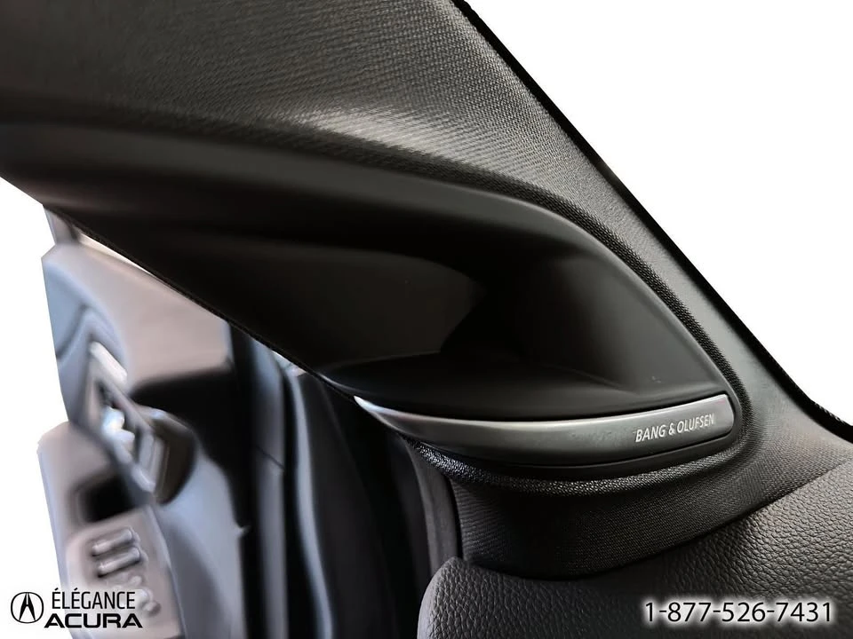2025 Acura ADX - Image 16 of 20