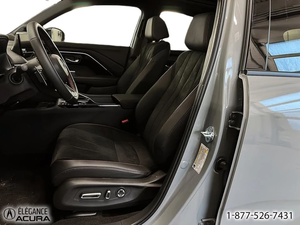 2025 Acura ADX - Image 12 of 20