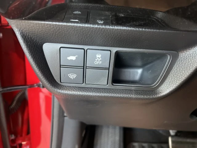 2025 Acura ADX - Image 16 of 19