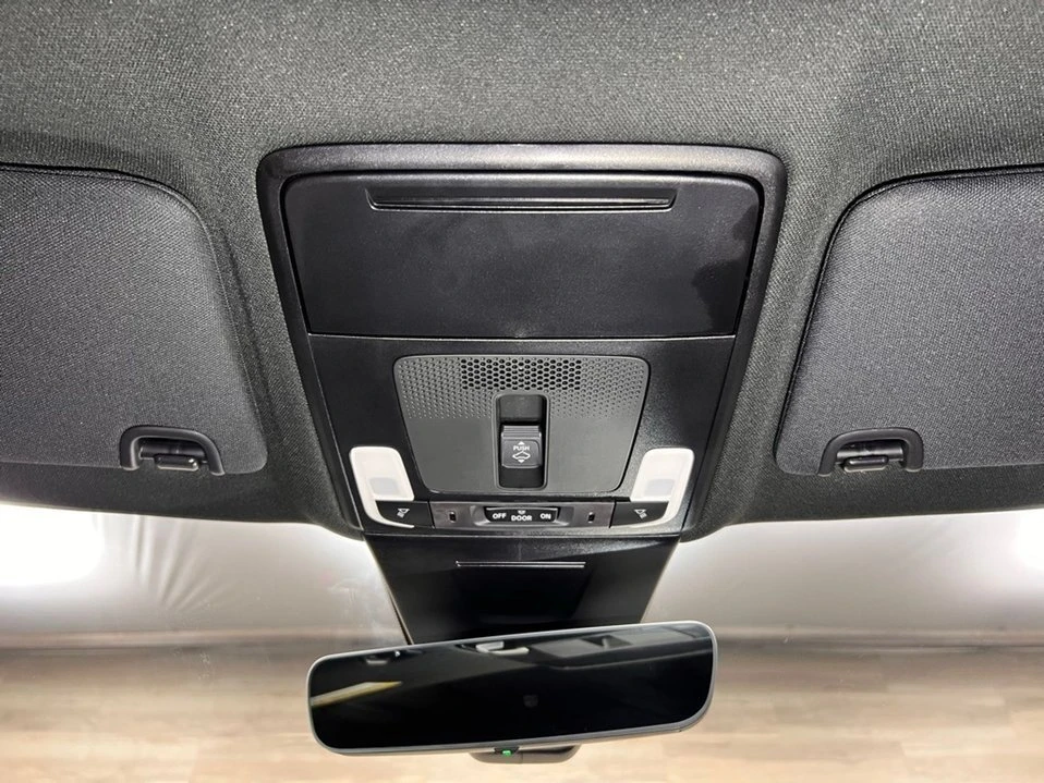 2025 Acura Integra 5th Gen - Image 9 of 20